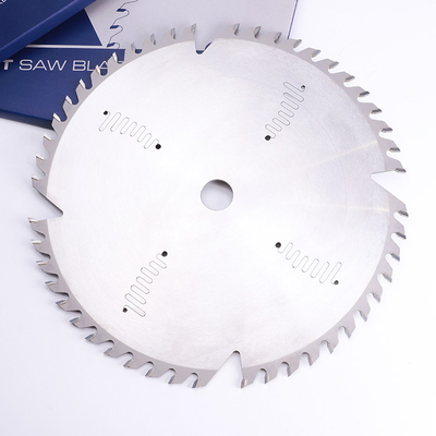 Hojas de sierra circular CNC TCT industrial para recorte de madera maciza